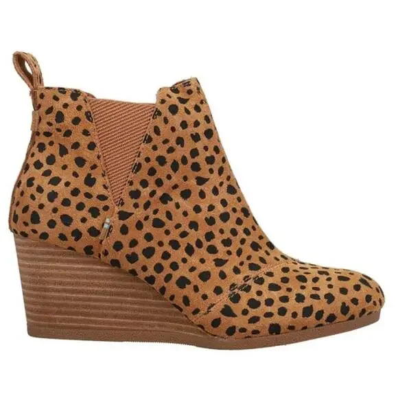 TOMS Kelsey Ankle Boot - Color: Brown Sugar Tiny Cheetah Printed Suede - NWT 9 - Picture 1 of 7